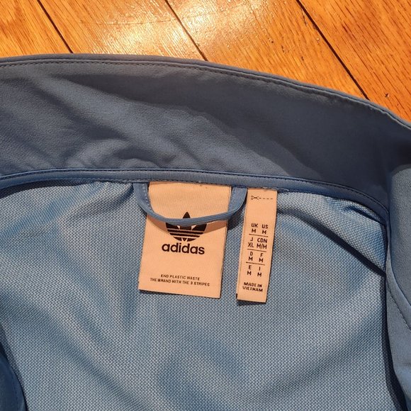 Adidas Originals Outfit - Picture 2 of 4